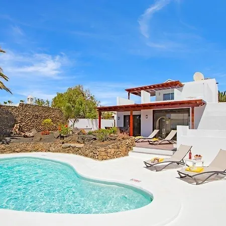 Puerto Del Carmen Sleeps 6 Pool Wifi プエルト・デル・カルメン